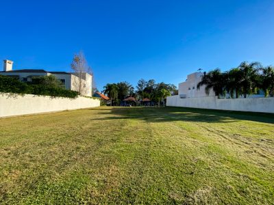 Terreno em Condomínio à venda com 1.069m² no bairro Terra Ville, Zona Sul de Porto Alegre