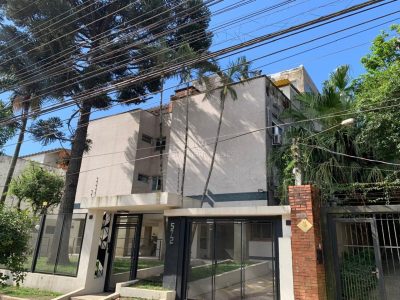 Cobertura à venda com 2 dormitórios, 75m² e 1 vaga no bairro Cristal, Zona Sul de Porto Alegre