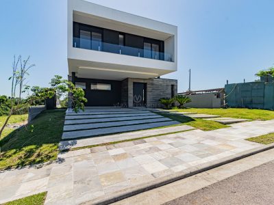 Casa em Condomínio à venda com 3 dormitórios, 300m² e 4 vagas no bairro Alphaville, Zona Sul de Porto Alegre