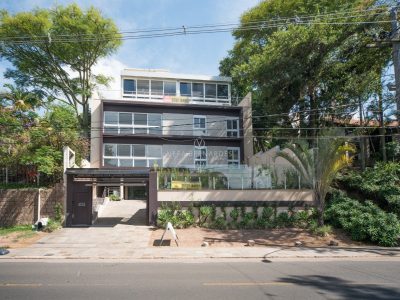 Apartamento à venda com 4 dormitórios, 550m² e 4 vagas no bairro Vila Assunção, Zona Sul de Porto Alegre