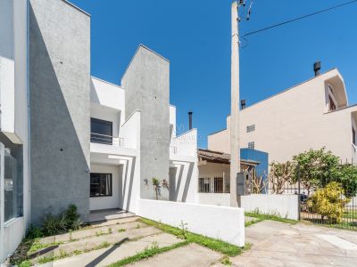 Casa à venda com 2 dormitórios, 104m² e 1 vaga no bairro Lagos de Nova Ipanema, Zona Sul de Porto Alegre