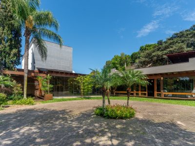 Sítio à venda com 3 dormitórios, 1.400m² no bairro Vila Nova, Zona Sul de Porto Alegre