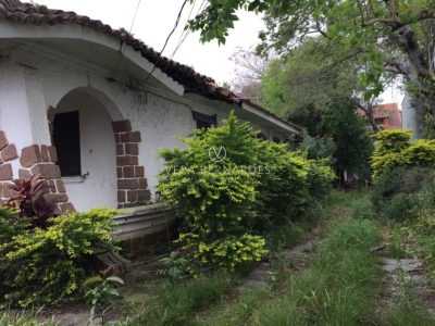 Terreno à venda com 968m² no bairro Ipanema, Zona Sul de Porto Alegre